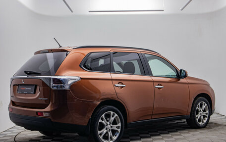 Mitsubishi Outlander III рестайлинг 3, 2012 год, 1 080 000 рублей, 5 фотография