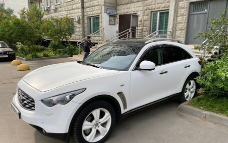 Infiniti FX II, 2010 год, 1 350 000 рублей, 3 фотография
