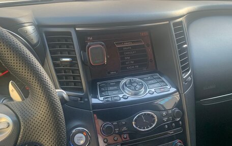 Infiniti FX II, 2010 год, 1 350 000 рублей, 14 фотография
