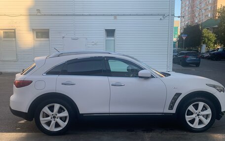 Infiniti FX II, 2010 год, 1 350 000 рублей, 15 фотография