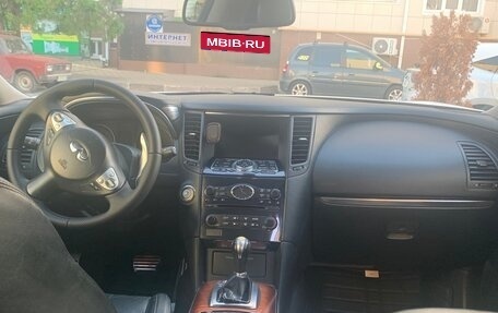 Infiniti FX II, 2010 год, 1 350 000 рублей, 12 фотография