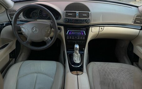 Mercedes-Benz E-Класс, 2004 год, 780 000 рублей, 7 фотография