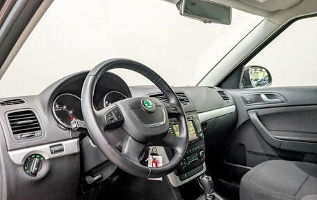 Skoda Yeti I рестайлинг, 2014 год, 1 395 000 рублей, 16 фотография