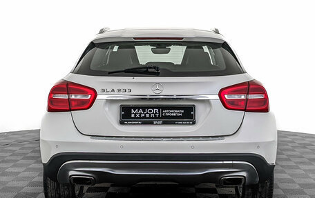 Mercedes-Benz GLA, 2015 год, 1 750 000 рублей, 6 фотография