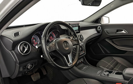 Mercedes-Benz GLA, 2015 год, 1 750 000 рублей, 16 фотография