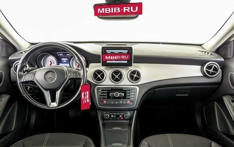 Mercedes-Benz GLA, 2015 год, 1 750 000 рублей, 14 фотография