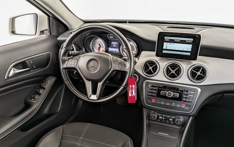 Mercedes-Benz GLA, 2015 год, 1 750 000 рублей, 26 фотография