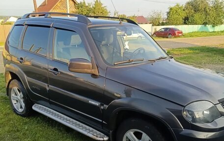 Chevrolet Niva I рестайлинг, 2018 год, 900 000 рублей, 8 фотография