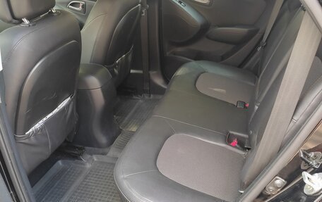 Hyundai ix35 I рестайлинг, 2013 год, 1 300 000 рублей, 8 фотография