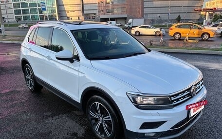 Volkswagen Tiguan II, 2017 год, 2 300 000 рублей, 2 фотография