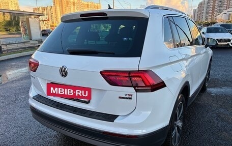 Volkswagen Tiguan II, 2017 год, 2 300 000 рублей, 6 фотография