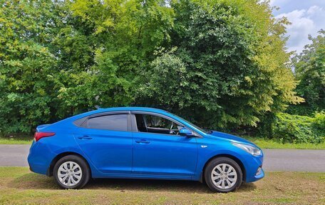 Hyundai Solaris II рестайлинг, 2017 год, 1 060 000 рублей, 5 фотография