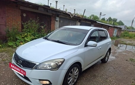 KIA cee'd I рестайлинг, 2011 год, 694 000 рублей, 2 фотография