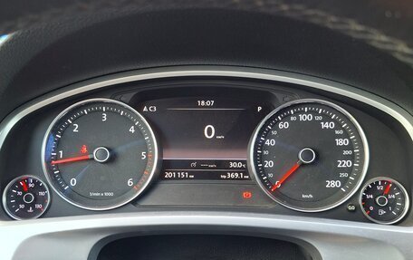 Volkswagen Touareg III, 2011 год, 2 300 000 рублей, 7 фотография