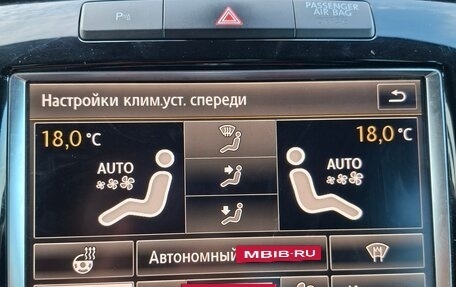 Volkswagen Touareg III, 2011 год, 2 300 000 рублей, 11 фотография