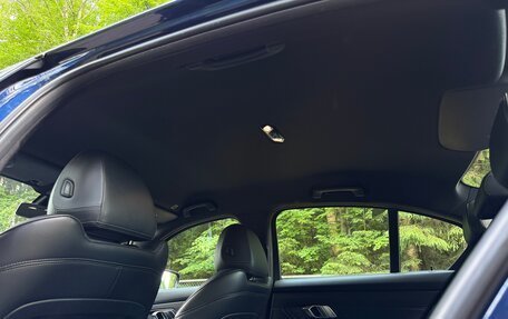BMW 3 серия, 2019 год, 2 930 000 рублей, 25 фотография