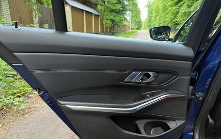 BMW 3 серия, 2019 год, 2 930 000 рублей, 23 фотография