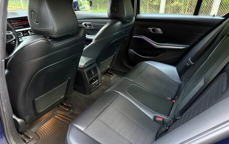 BMW 3 серия, 2019 год, 2 930 000 рублей, 24 фотография