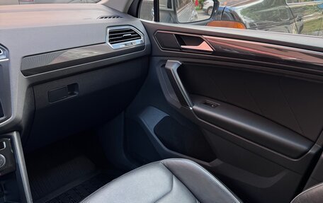 Volkswagen Tiguan II, 2018 год, 2 750 000 рублей, 15 фотография