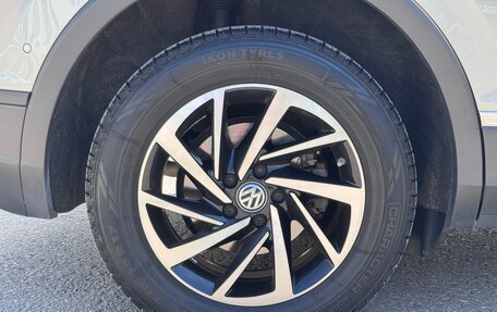 Volkswagen Tiguan II, 2018 год, 2 750 000 рублей, 23 фотография