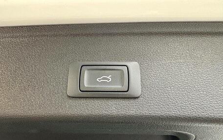 Audi A4, 2019 год, 1 950 000 рублей, 6 фотография
