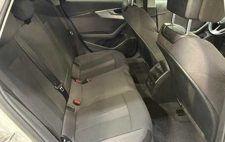Audi A4, 2019 год, 1 950 000 рублей, 23 фотография