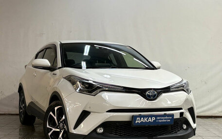 Toyota C-HR I рестайлинг, 2018 год, 1 950 000 рублей, 2 фотография