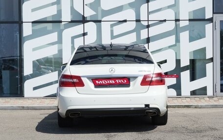 Mercedes-Benz E-Класс, 2010 год, 1 300 000 рублей, 4 фотография
