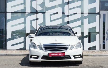 Mercedes-Benz E-Класс, 2010 год, 1 300 000 рублей, 2 фотография
