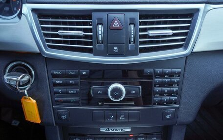 Mercedes-Benz E-Класс, 2010 год, 1 300 000 рублей, 20 фотография