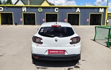 Renault Megane III, 2011 год, 700 000 рублей, 4 фотография