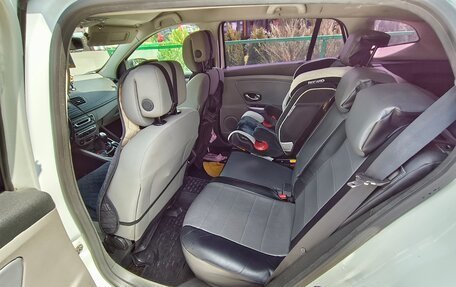 Renault Megane III, 2011 год, 700 000 рублей, 13 фотография
