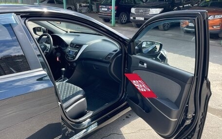 Hyundai Solaris II рестайлинг, 2012 год, 945 000 рублей, 10 фотография