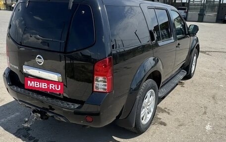 Nissan Pathfinder, 2010 год, 1 420 000 рублей, 3 фотография