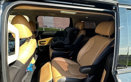 KIA Carnival, 2022 год, 3 750 000 рублей, 12 фотография
