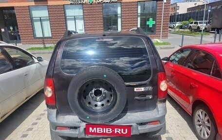 Chevrolet Niva I рестайлинг, 2011 год, 310 000 рублей, 3 фотография