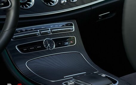 Mercedes-Benz E-Класс, 2019 год, 2 899 000 рублей, 17 фотография