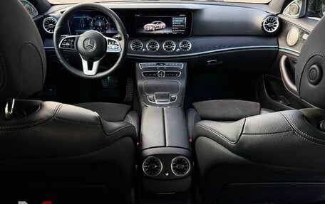 Mercedes-Benz E-Класс, 2019 год, 2 899 000 рублей, 24 фотография