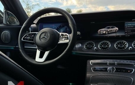 Mercedes-Benz E-Класс, 2019 год, 2 899 000 рублей, 28 фотография
