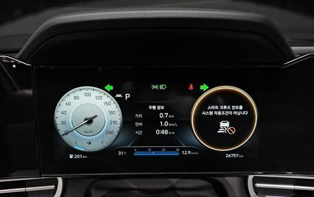 Hyundai Elantra, 2022 год, 2 100 000 рублей, 8 фотография