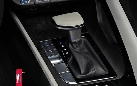 Hyundai Elantra, 2022 год, 2 100 000 рублей, 9 фотография