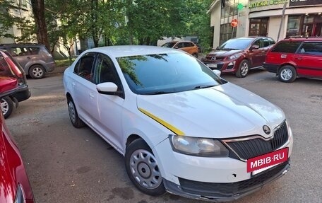 Skoda Rapid I, 2018 год, 600 000 рублей, 2 фотография