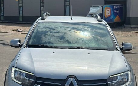 Renault Sandero II рестайлинг, 2021 год, 1 199 000 рублей, 2 фотография
