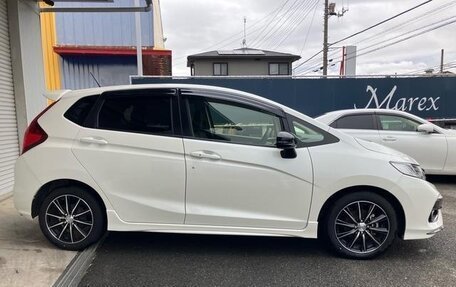 Honda Fit III, 2017 год, 810 000 рублей, 3 фотография