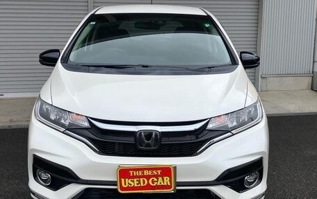 Honda Fit III, 2017 год, 810 000 рублей, 2 фотография