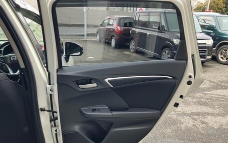 Honda Fit III, 2017 год, 810 000 рублей, 9 фотография