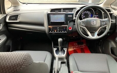 Honda Fit III, 2017 год, 810 000 рублей, 11 фотография