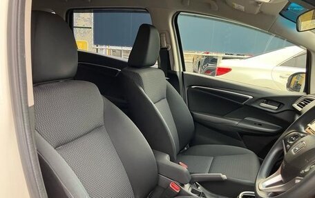 Honda Fit III, 2017 год, 810 000 рублей, 15 фотография