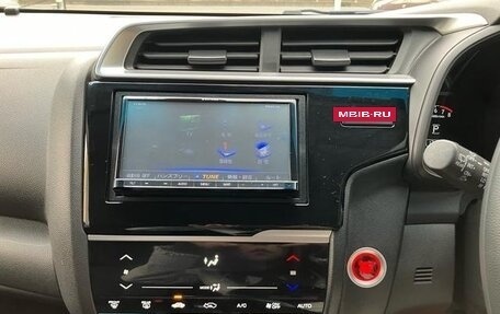 Honda Fit III, 2017 год, 810 000 рублей, 18 фотография