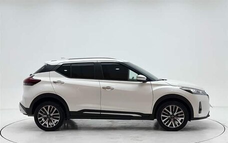 Nissan Kicks I, 2023 год, 1 644 000 рублей, 8 фотография